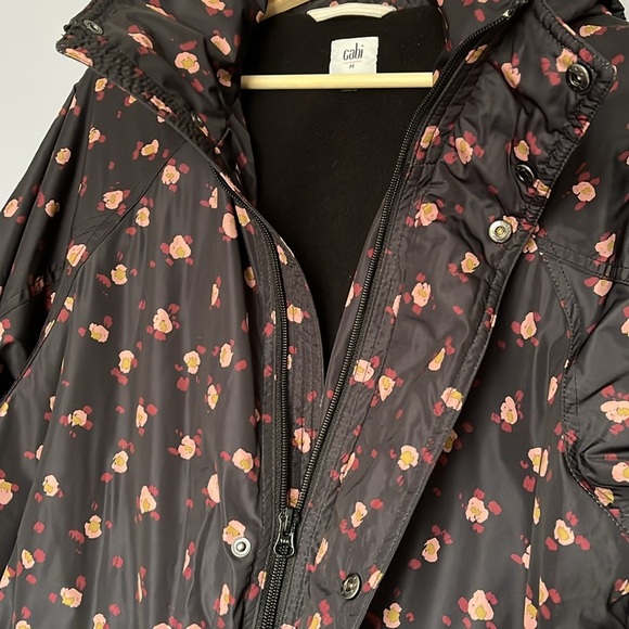 Cabi Rainy Day Reflective Floral Jacket 4115 Oversized Medium - Picture 4 of 11